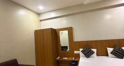 SRI GANPATI PALACE Room Type - Deluxe AC