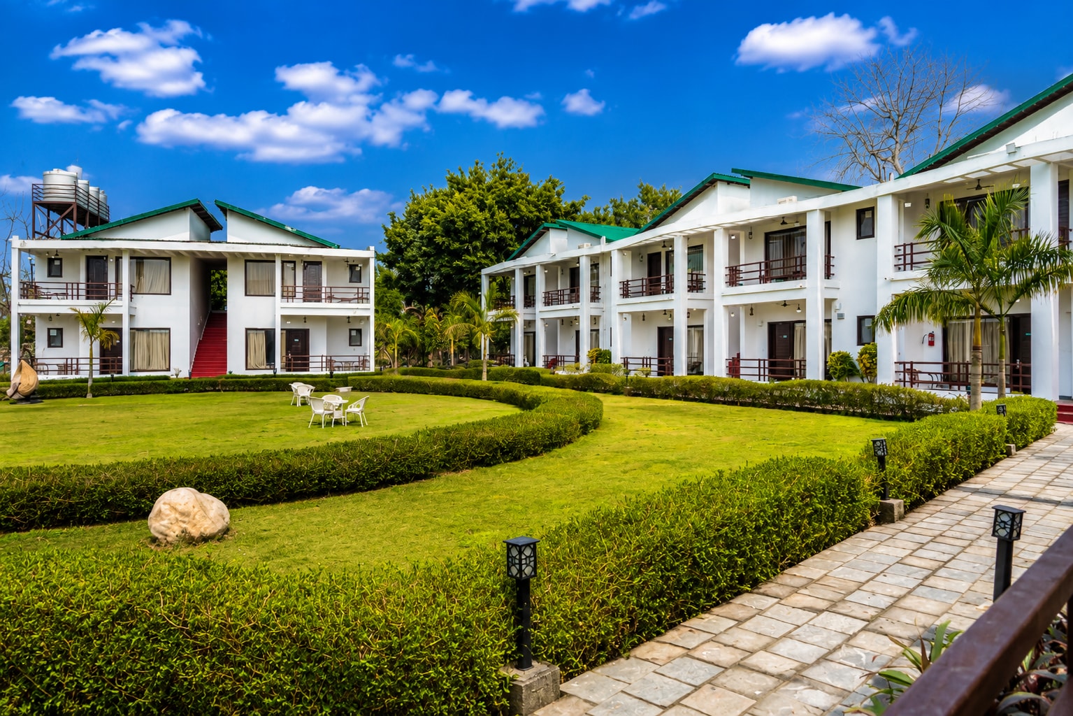 Baris Resort Corbett - Tap to explore photos