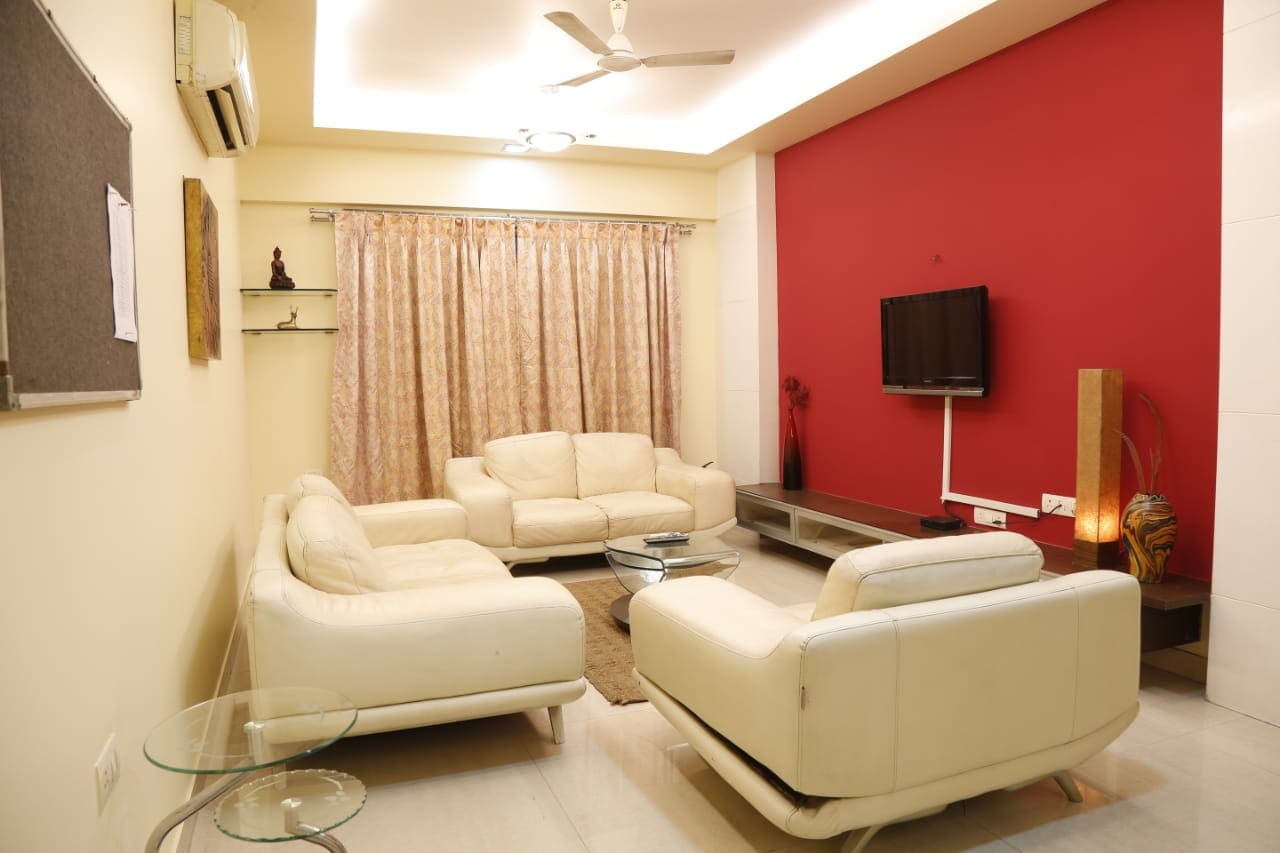 Mumbai Corporate Apartments | Rooms & Wi-Fi - Tap to explore photos