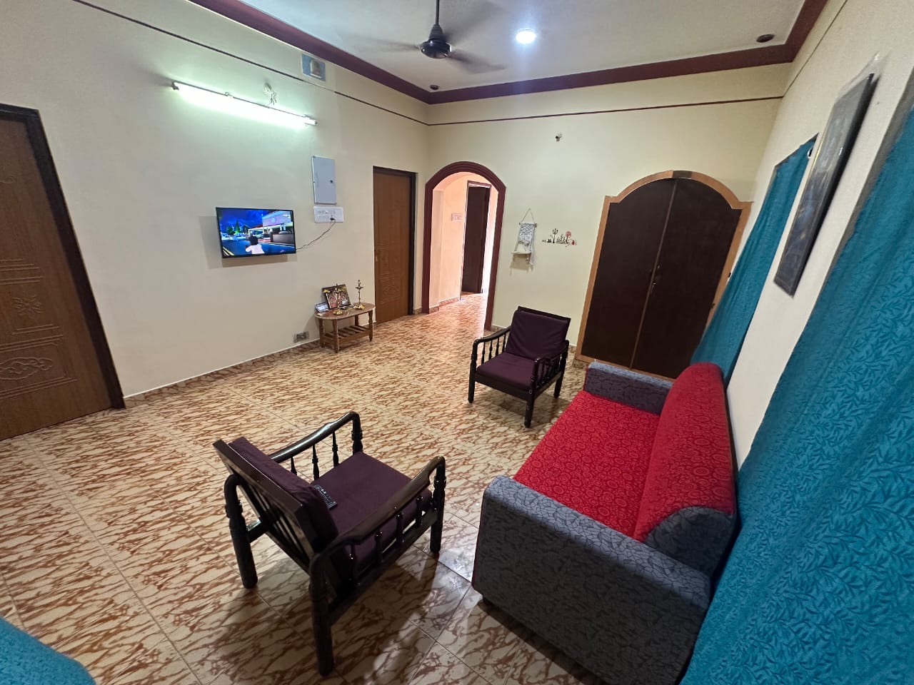 paradise Quiet Stay-3BHK - Tap to explore photos