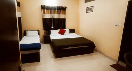 Hotel The Bliss Home Stay Room Type - Deluxe Triple AC Room