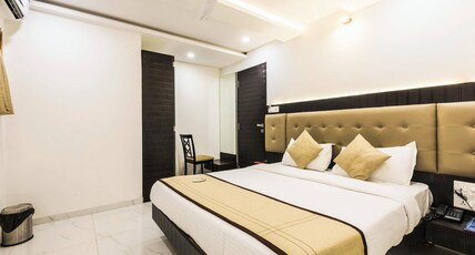 Hotel BKC Palace Inn Room Type - Deluxe Double Room