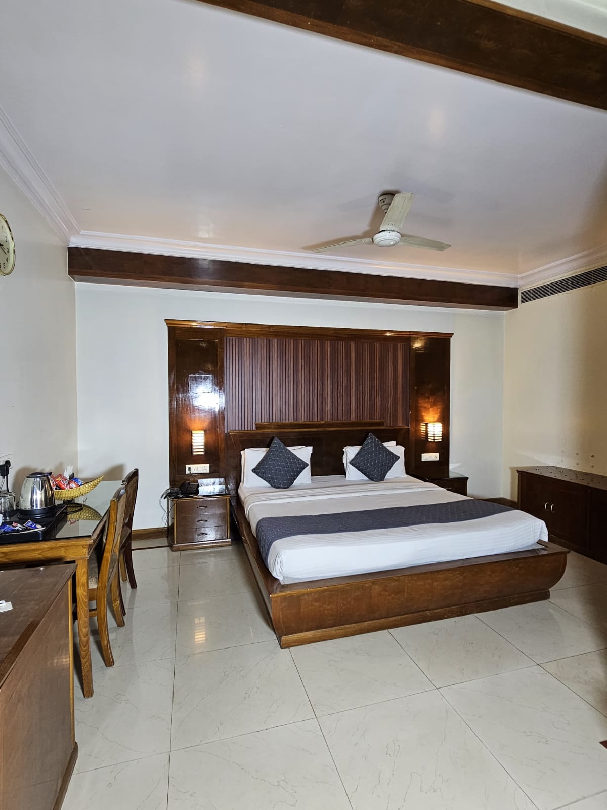 Vibe Vacation Hotel, Visakhapatnam   Stay in the Heart of the City - Tap to explore photos
