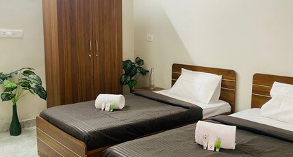 Z Express Saksham Room Type - Deluxe Queen