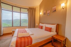 Aruvi Mountain Villa Vagamon by Voye Homes