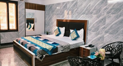 Hotel Amar Leela Room Type - BALCONY ROOM