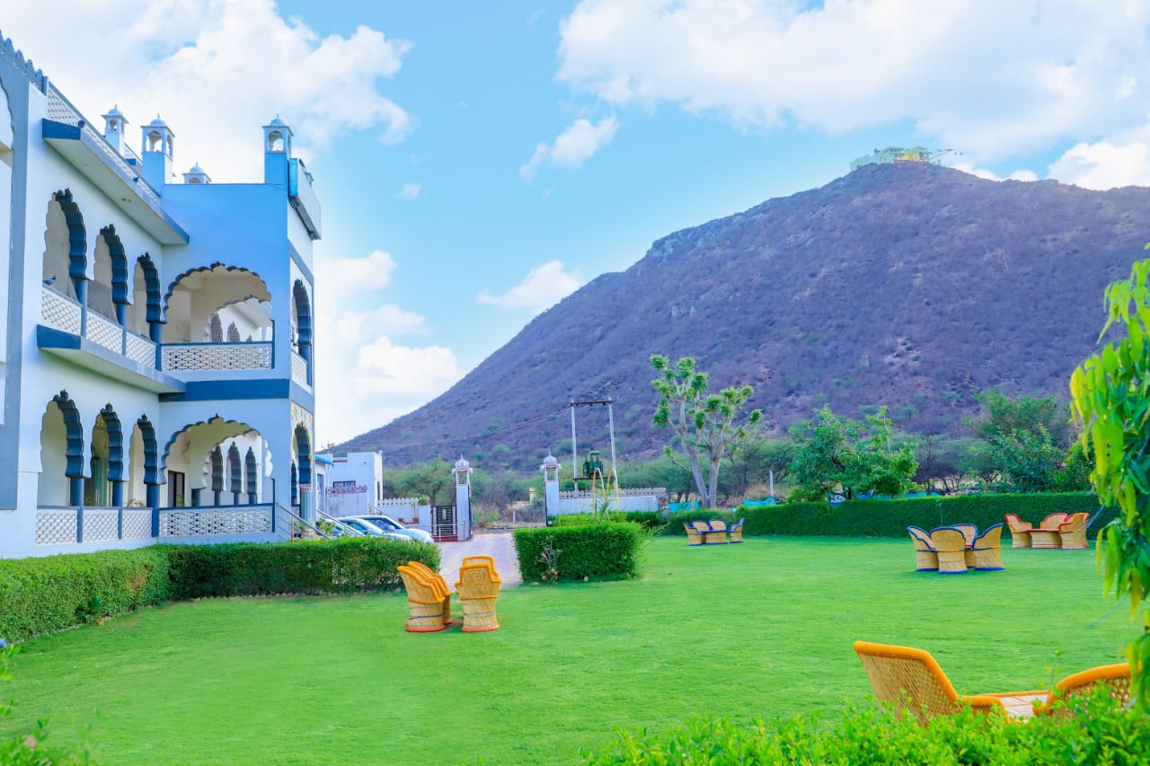 Siddharth Resort - Tap to explore photos
