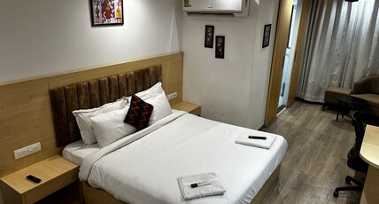 The grand Anukampa classic crown Room Type - Bedroom