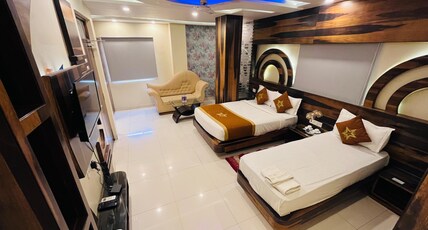 HOTEL FIVE STAR INN Room Type - Royal Room