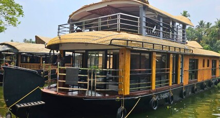 White Rose House Boat Room Type - 2 Bedroom Deluxe Private Houseboat - AC from 9 PM to 6 AM White Rose House Boat Room Type - 2 Bedroom Deluxe Private Houseboat - AC from 9 PM to 6 AM