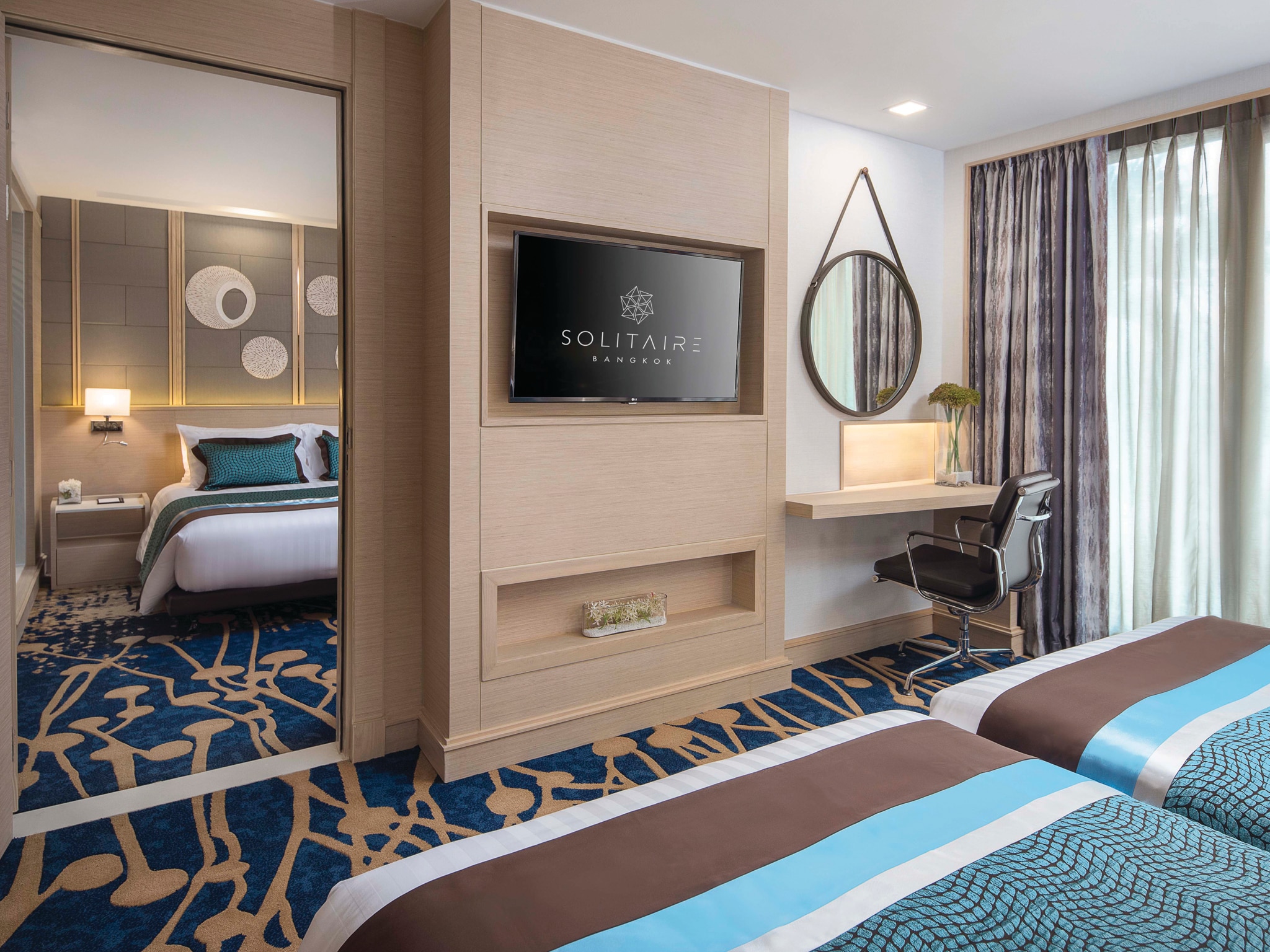 Solitaire Bangkok Sukhumvit 11 by Kingston Hotels - Tap to explore photos