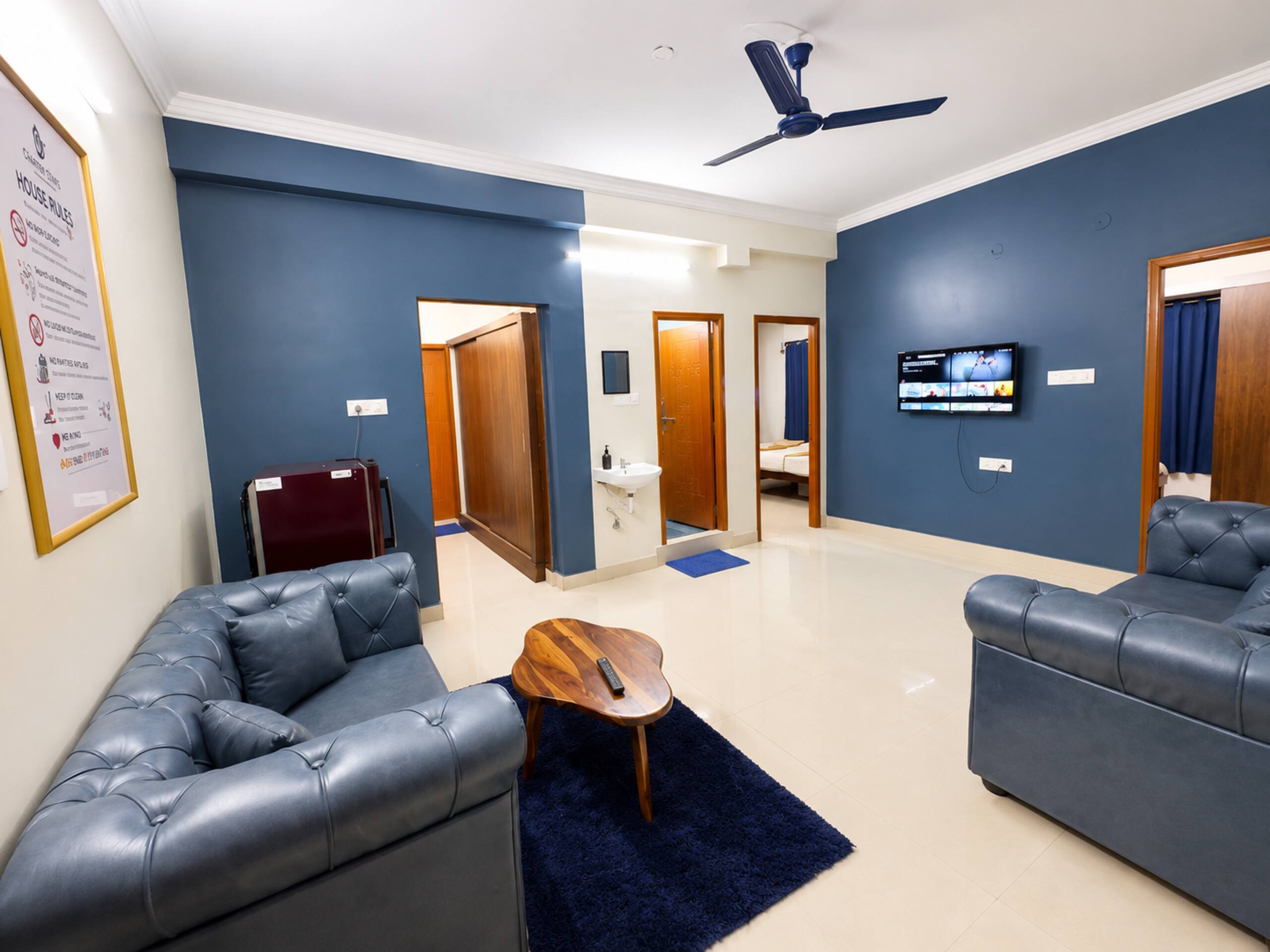 Greek House 2BHK Themed flat near US Consulate - Tap to explore photos
