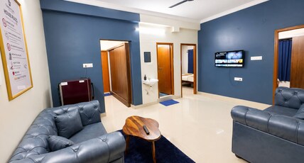 Greek House 2BHK Themed flat near US Consulate Room Type - Greek House 2BHK Themed flat near US Consulate