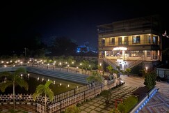 Whistling Wind Resort