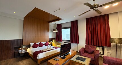 Hotel The Amaris Room Type - Grand Elite Suite With Bathtub