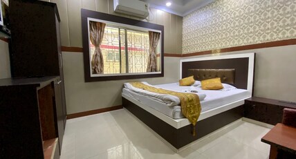 Vinayak Guest House Room Type - Standard Room with Common Bathroom