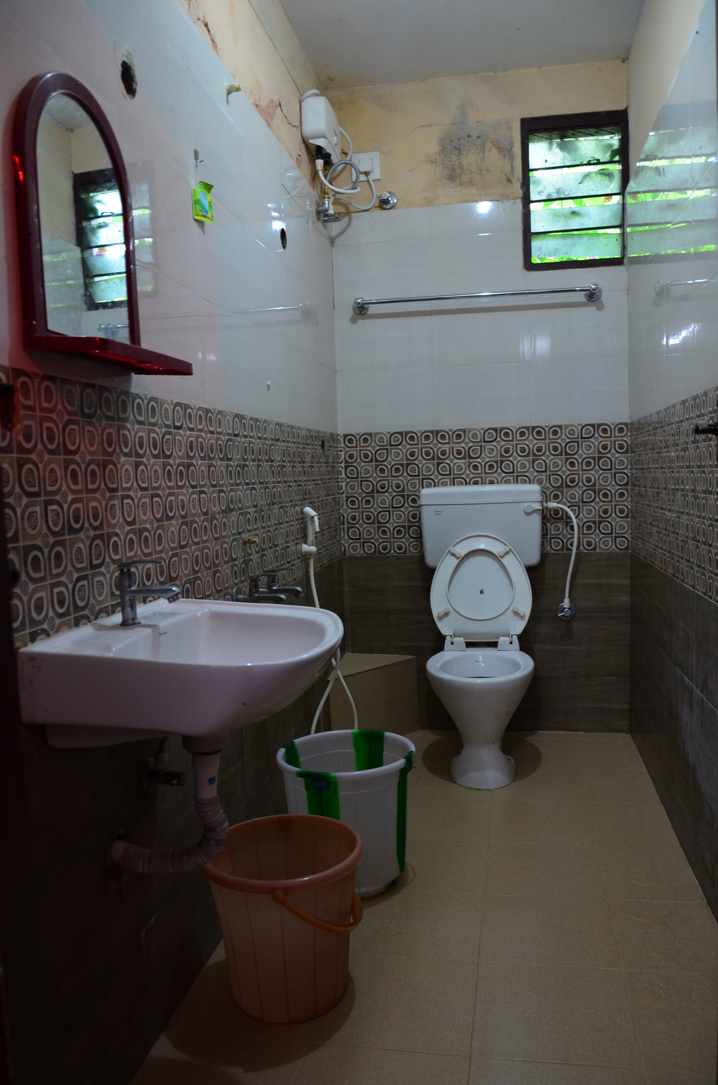 KODAI PANIMALAR VILLA - Tap to explore photos