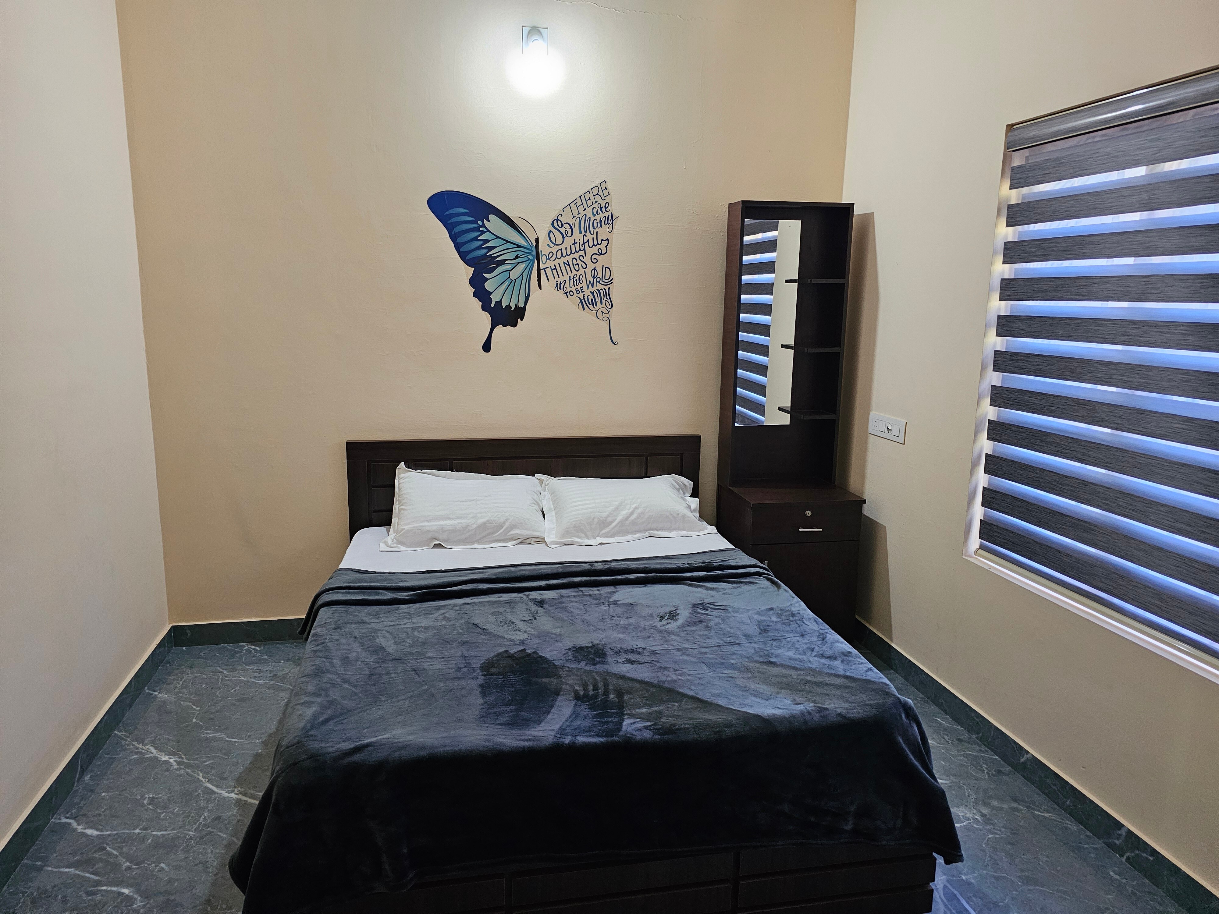 Vibescape Homestays - Tap to explore photos