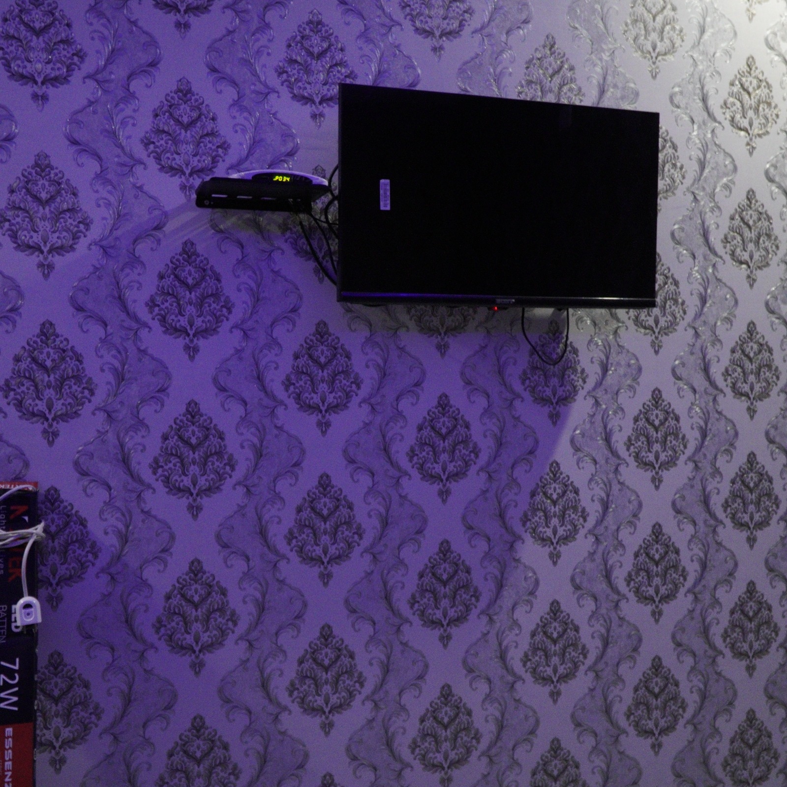 Hotel Joshi - Tap to explore photos