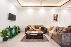 The White Orchid |2BR |Dehradun By Homeyhuts