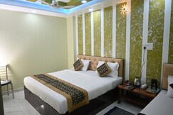 Address of Hotel Silver Coin - 50 Meters from Kashi Vishwanath Temple