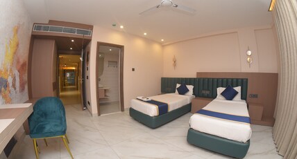 Revaa Hotels Room Type - Luxury Twin Suite