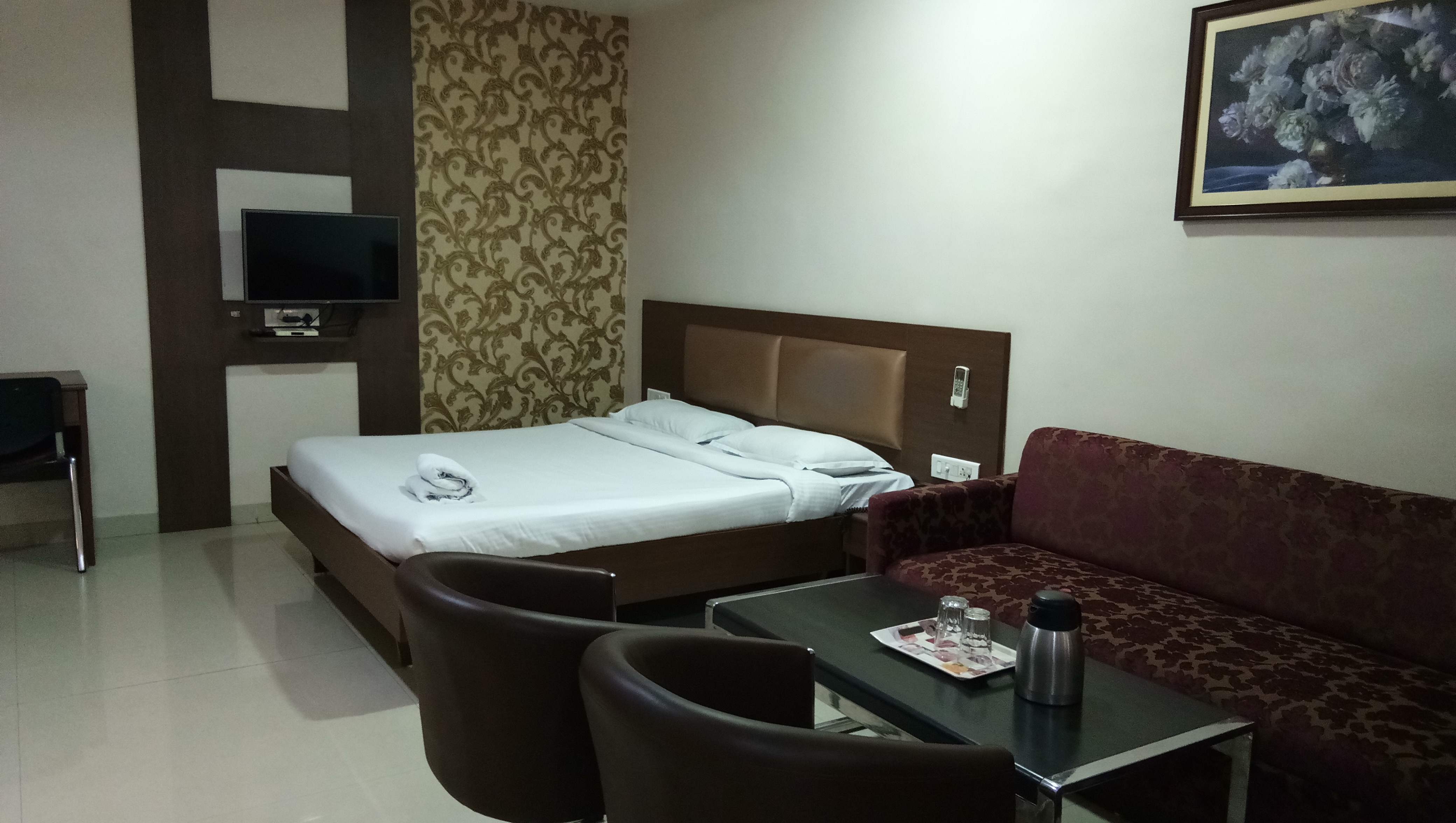 Hotel Shubh - Tap to explore photos