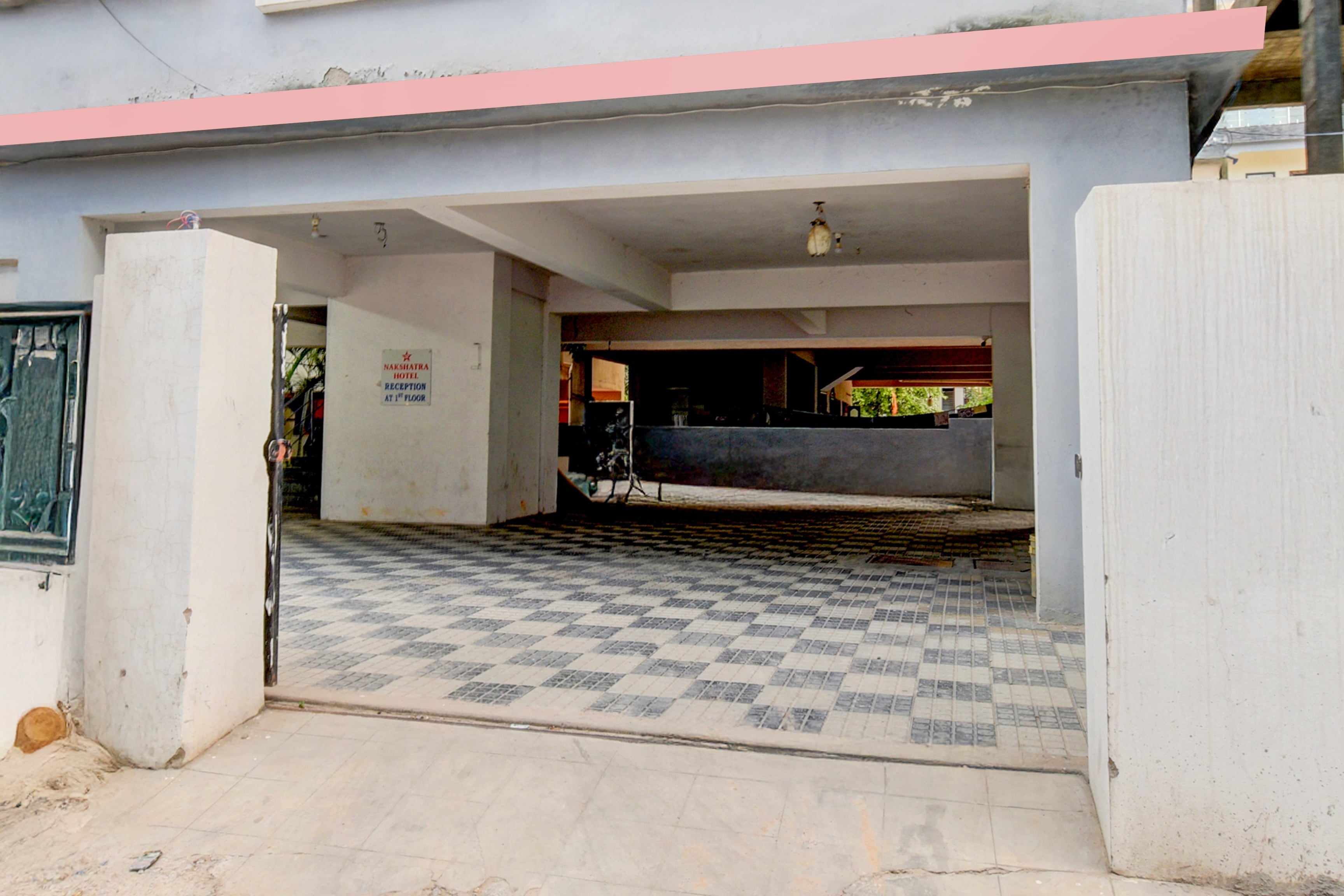 Hotel O Chandanagar Formerly Nakshatra - Tap to explore photos
