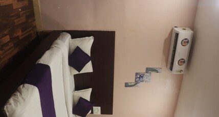 Hotel Palm Inn Room Type - Deluxe Room