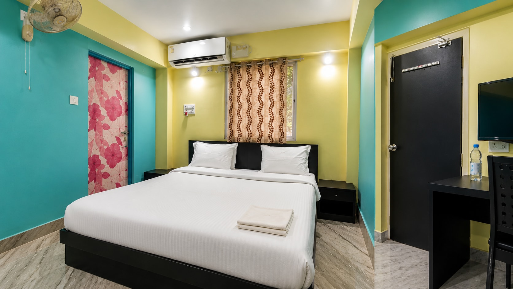 A INDIA GUEST HOUSE - Tap to explore photos
