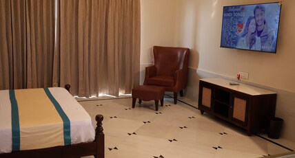 Jawai Bera Leopard Camp | Tents & Restaurant Room Type - Pool Villa