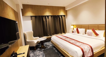 The chinmaye Grand Room Type - Executive Class Room The chinmaye Grand Room Type - Executive Class Room