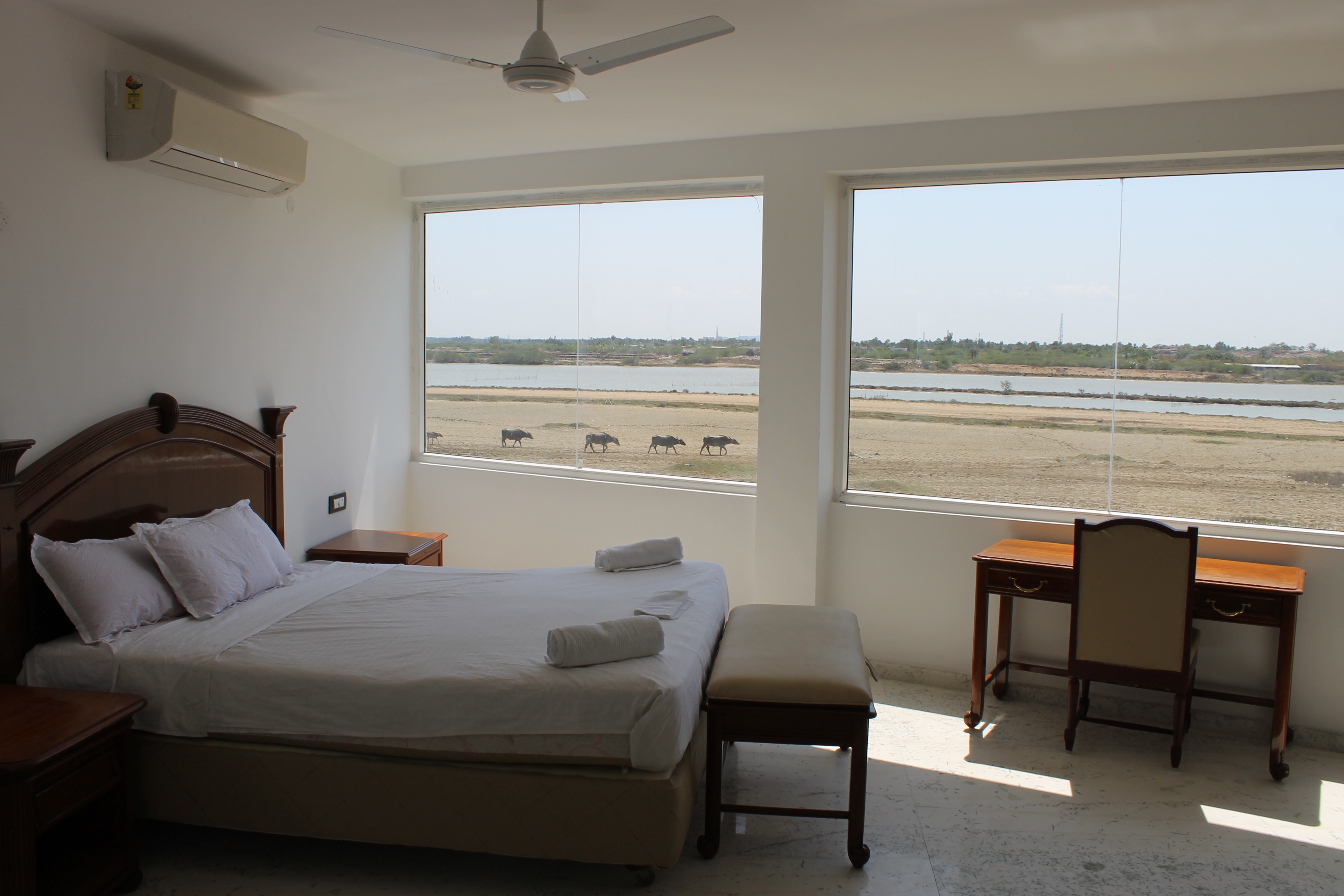 Nirvana Boutique Hotel - Tap to explore photos