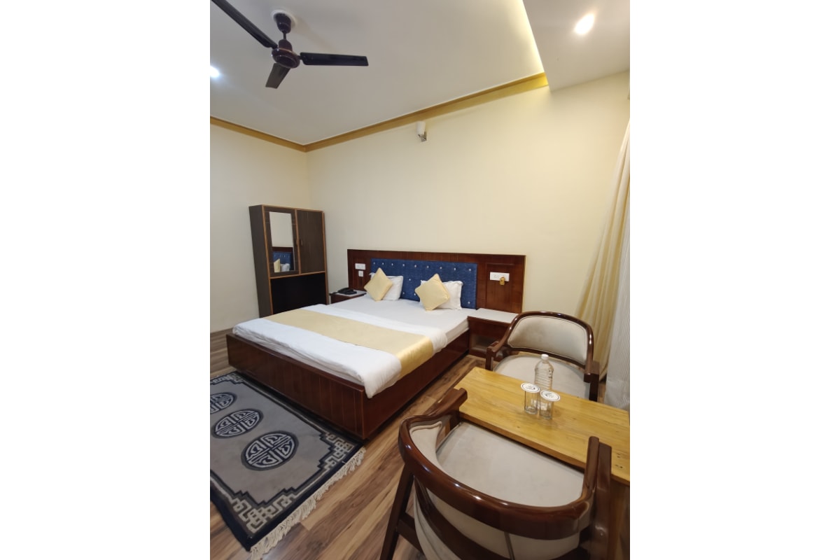 Hunder Eco Villa | Room & Restaurant - Tap to explore photos