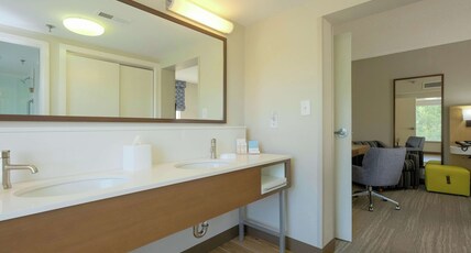 Hampton Inn by Hilton Edenton Room Type - 1 KING SUITE NONSMOKING