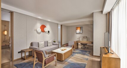 Crowne Plaza CHENGDU WUHOU Room Type - YuYue  Suite