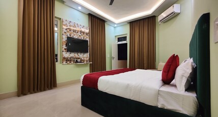 Hotel Raj Gyan Niwas Room Type - Premium Suite