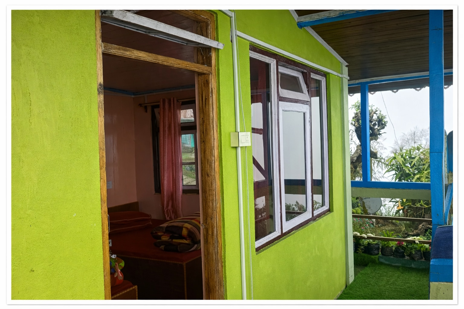 But 'n' Ben Homestay, Dawaipani - Tap to explore photos
