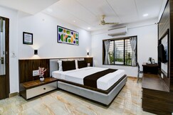 Address of Hotel O R JOHNSON