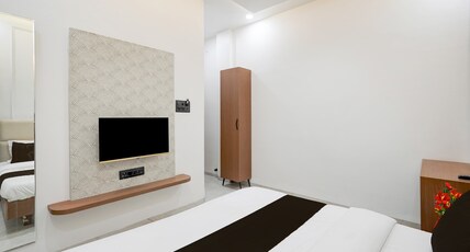 Super Collection O Ujjain Central Railway Junction Formerly Hotel Jai Jagdish Room Type - Classic