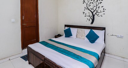 THE DIAMOND RING Room Type - Semi Deluxe AC Rooms