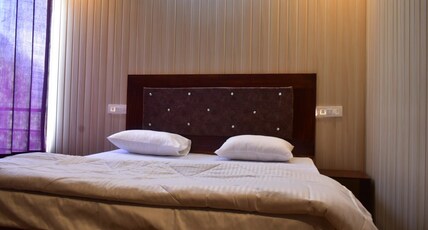 Himvant Residency Room Type - Deluxe Double Room