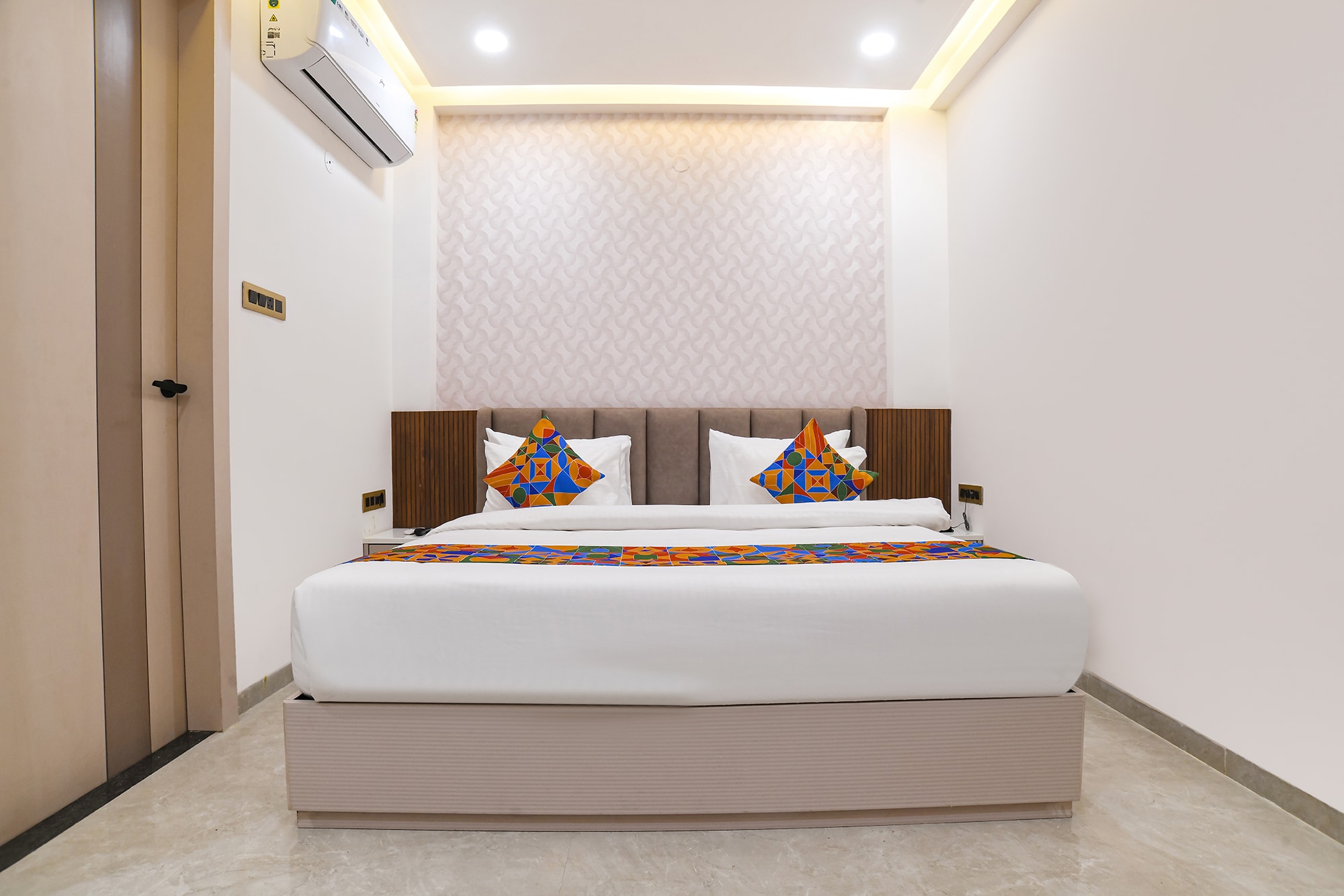 FabHotel Raj Villa I, Vijay Nagar - Tap to explore photos