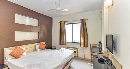 Hotel Mayuri Room Type - Deluxe Rooms