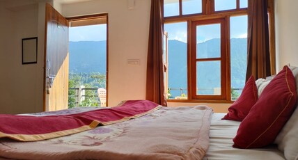 Silent Wood Homestay Room Type - Deluxe Room