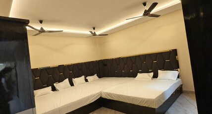 Hotel Shivlok Inn Room Type - Luxury King Bed Room with Garden View