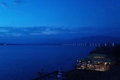 Damosphere - The Tent Life