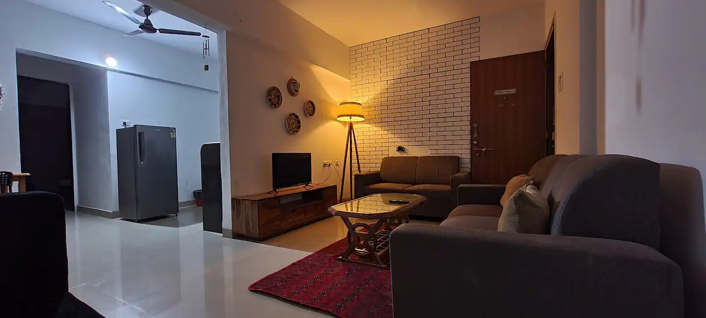 Lovely 2bhk in Baner Pune - Tap to explore photos