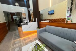 Hotel Royal Aana Inn