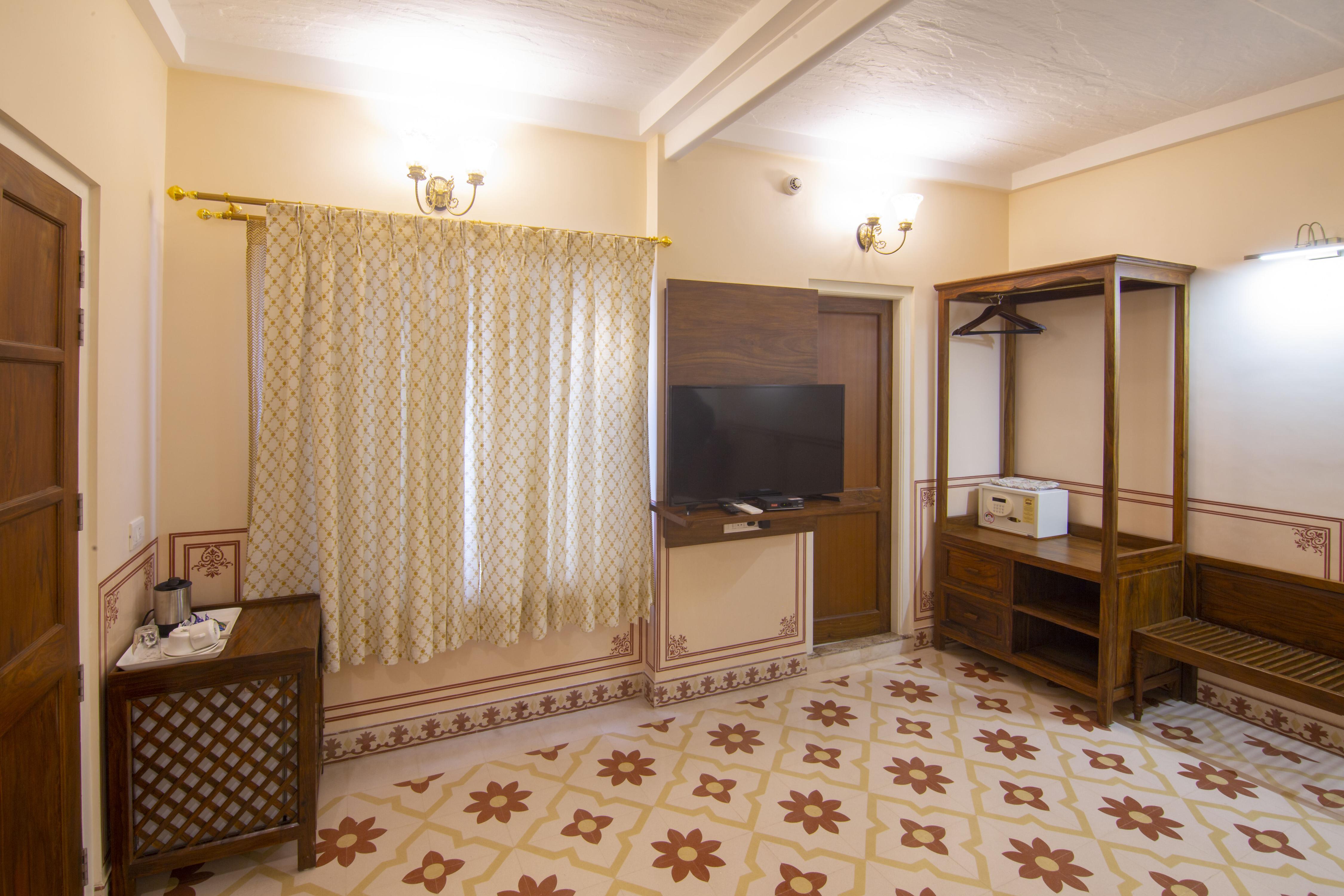 Jai Niwas- A City Garden Hotel - Tap to explore photos